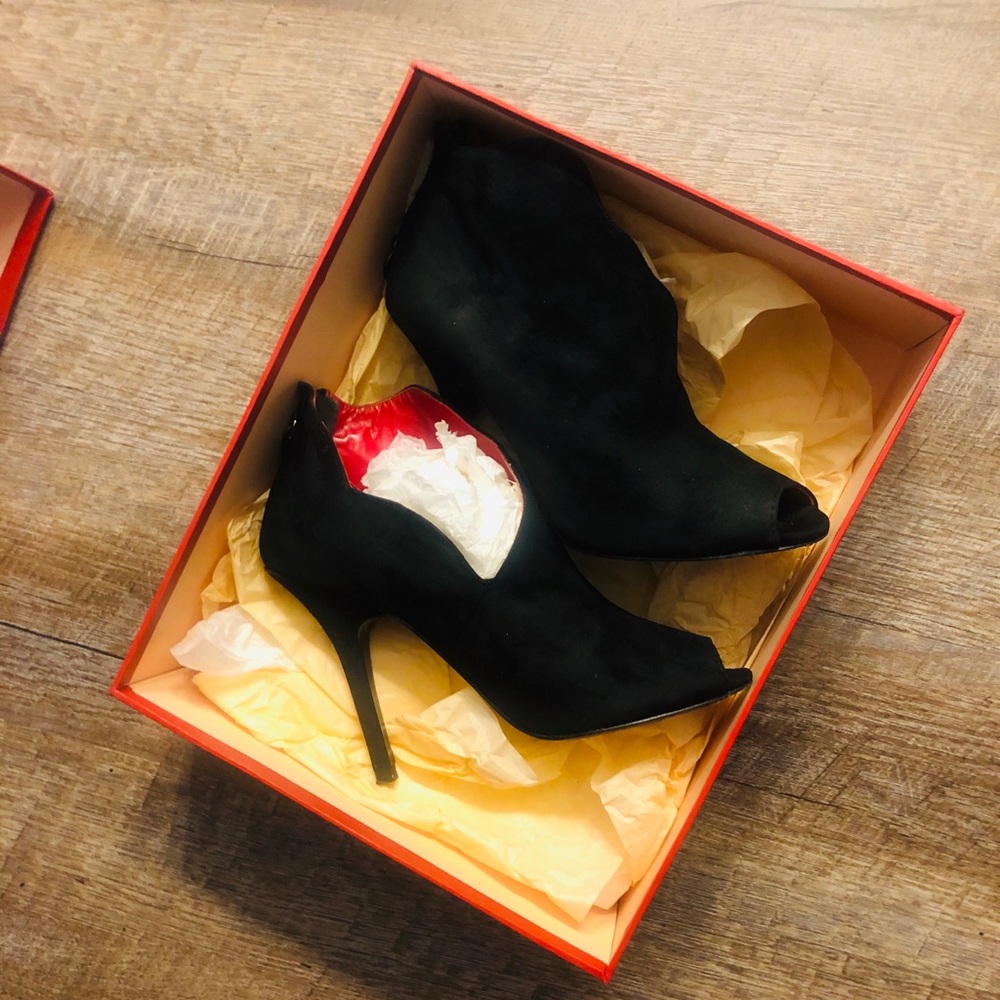 Heels - Picture 5 of 5